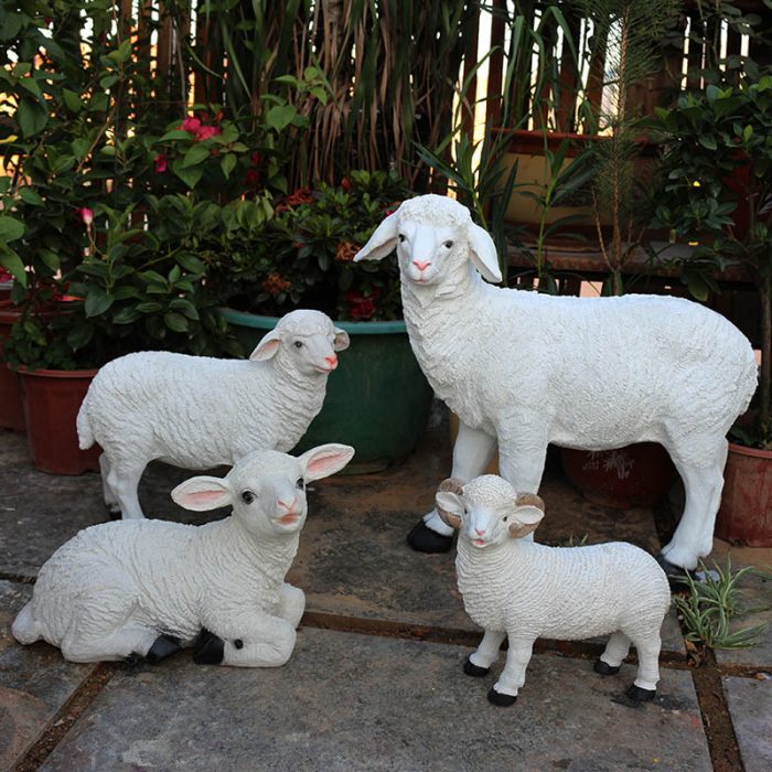 Outdoor garden landscape garden lawn decoration simulation animal sheep ornament lamb sculpture resin crafts